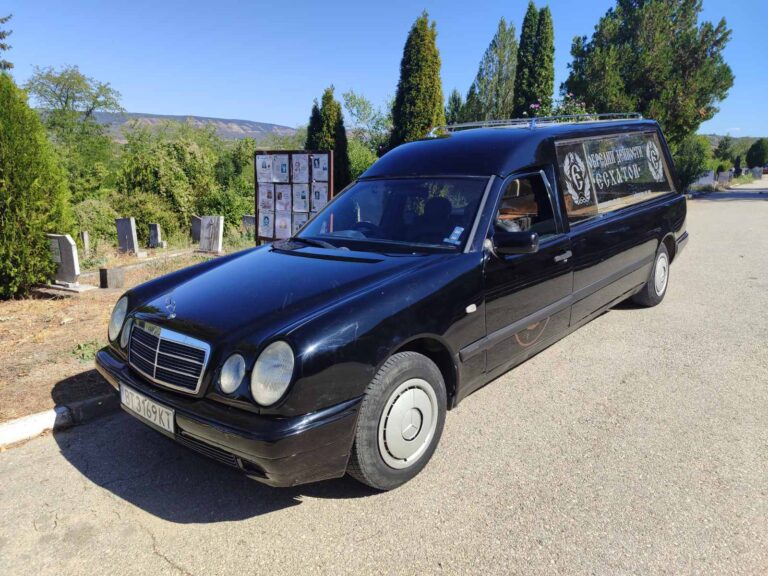 Погребален транспорт на траурна агенция Есхатон